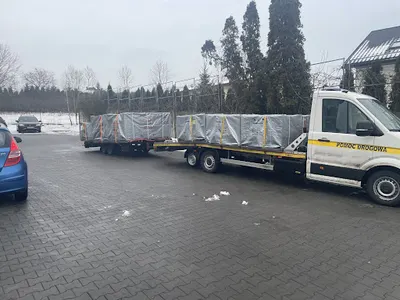 Pomoc w Trasie 24/7 - pomoc drogowa Częstochowa. Całodobowe holowanie, laweta, awaryjne uruchamianie pojazdów i transport.